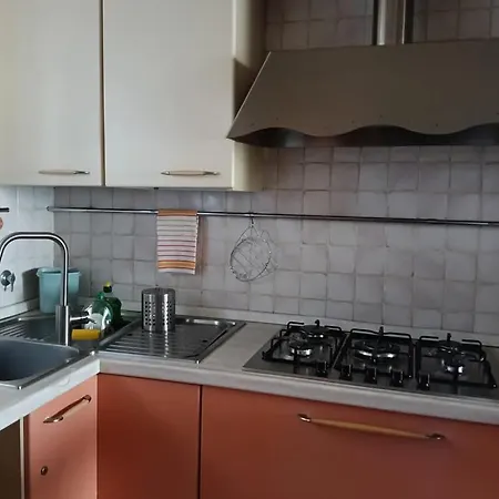 شقة La Dimora Del Borgo بينيرولو